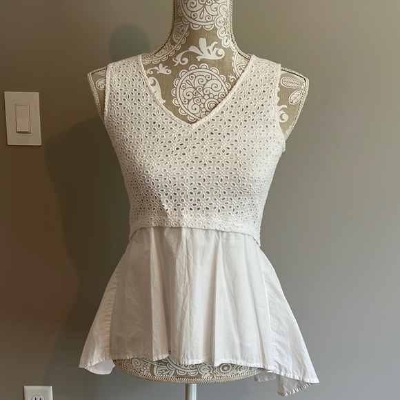 HD in Paris sold by Anthropologie white peplum lace top - Picture 1 of 7
